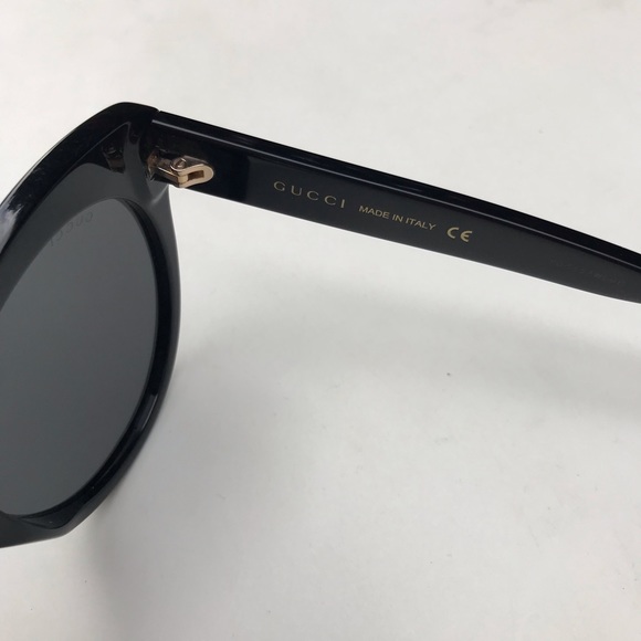 GUCCI Sunglasses - Picture 3 of 9